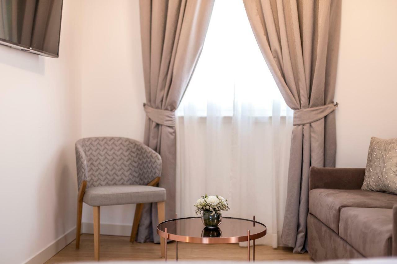 سبليت Residence Stine المظهر الخارجي الصورة