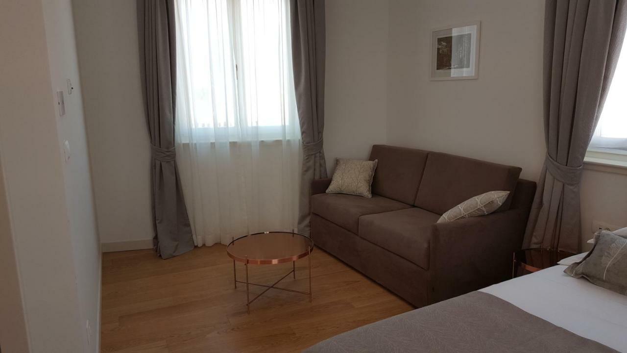 سبليت Residence Stine المظهر الخارجي الصورة