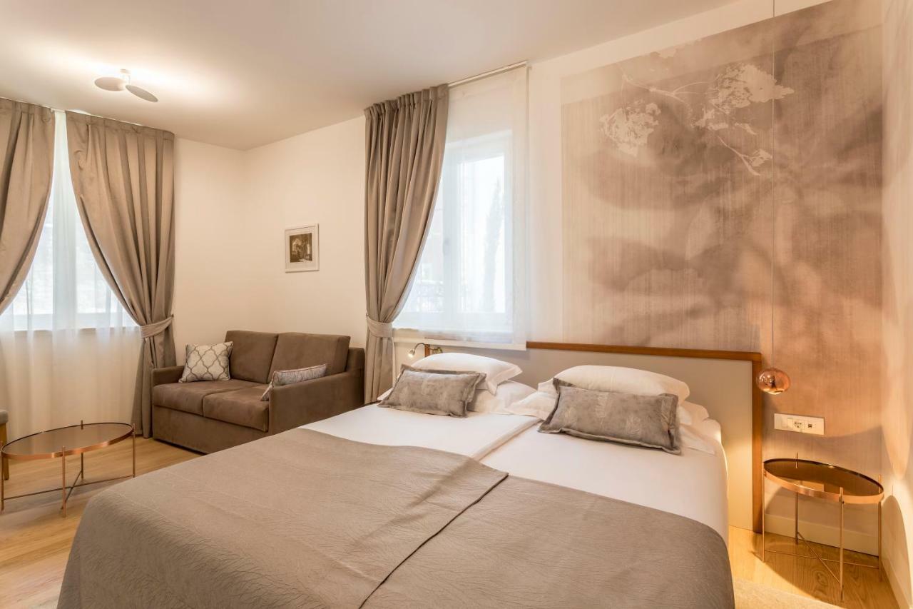 سبليت Residence Stine المظهر الخارجي الصورة